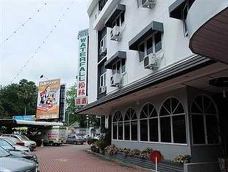 Hotel Waterfall George Town Exterior photo